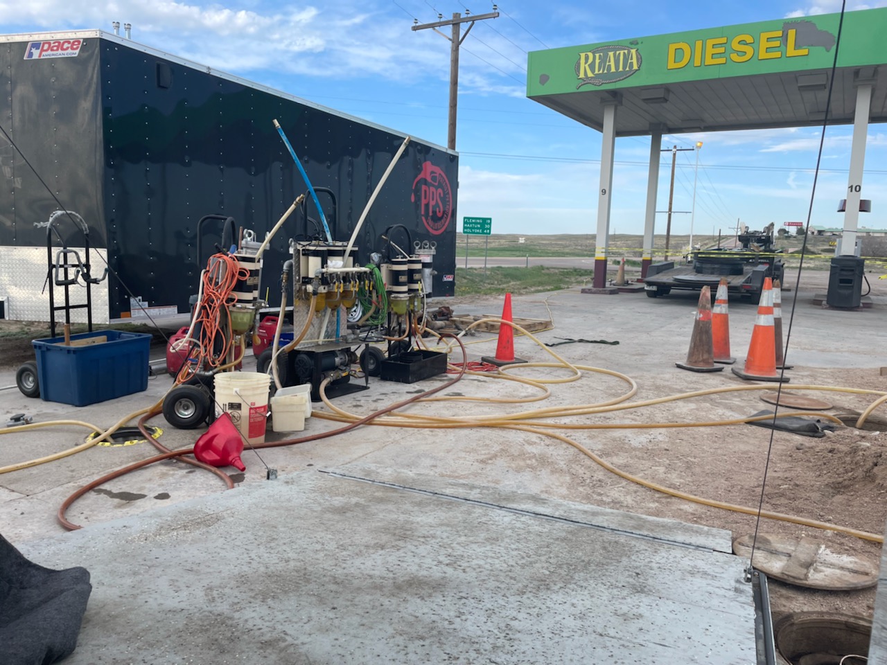 Polishing-fuel-in-Colorado-major-water-in-tank gas station